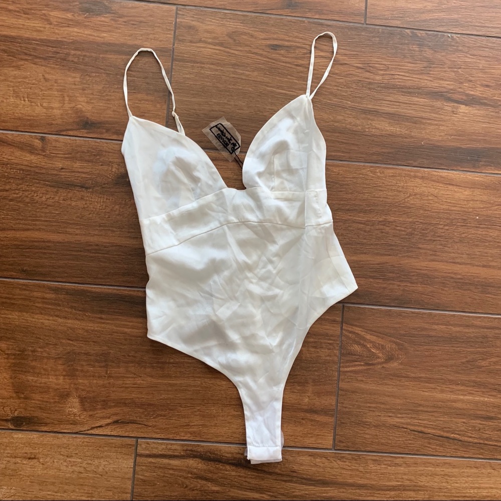 NWT silk blend for love and lemons bodysuit